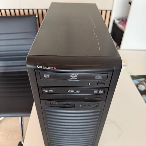 1U rack computer ( mangel på bedre ) | DBA