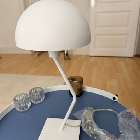 &Tradition Flowerpot VP9 bordlampe, lyseblå – original Verner Panton | DBA