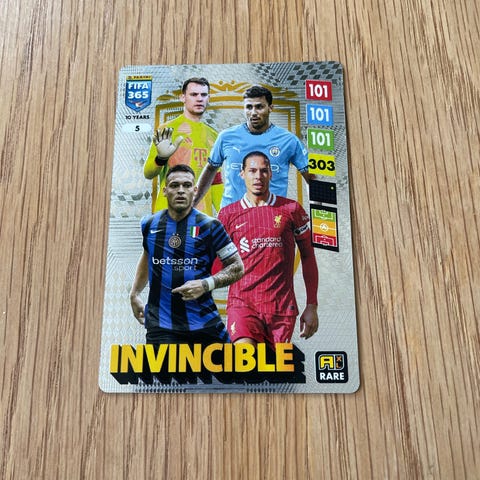 Panini FIFA 365 Adrenalyn XL 2021 Invincible kort | DBA