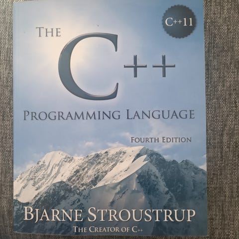 Bjarne Stroustrup - Programming principles and practice using C++ | DBA