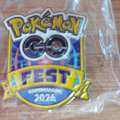 Sjælden Pokémon GO Fest 2026 København VIP Pin (Frimærke-udgave) | DBA