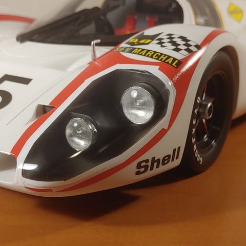 CMC 1:18 - Modelbil - Ferrari 250LM Car body + Rolling Chassis 1963 ...