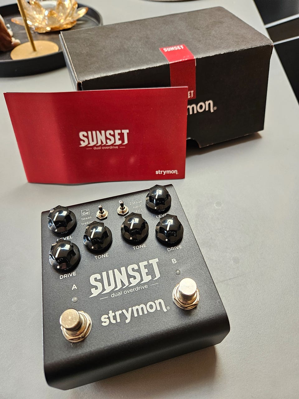 strymon  SUNSET（midnight Edition） Strymon Sunset Midnight Edition | Reverb Canada