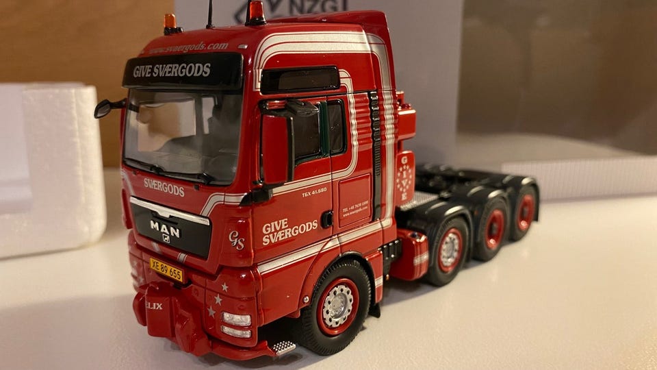 ミニカー 1/50 NZG Scania8x4 give svaergods 1/50 NZG