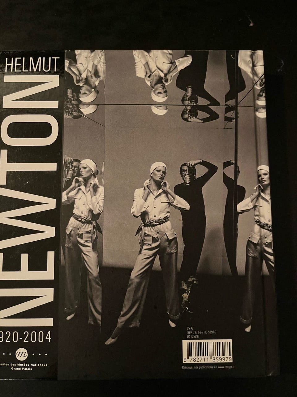 HELMUT NEWTON 1920-2004　洋書　【b4】 HELMUT NEWTON 1920-2004 洋書 【b4】 Amazon.com: Helmut