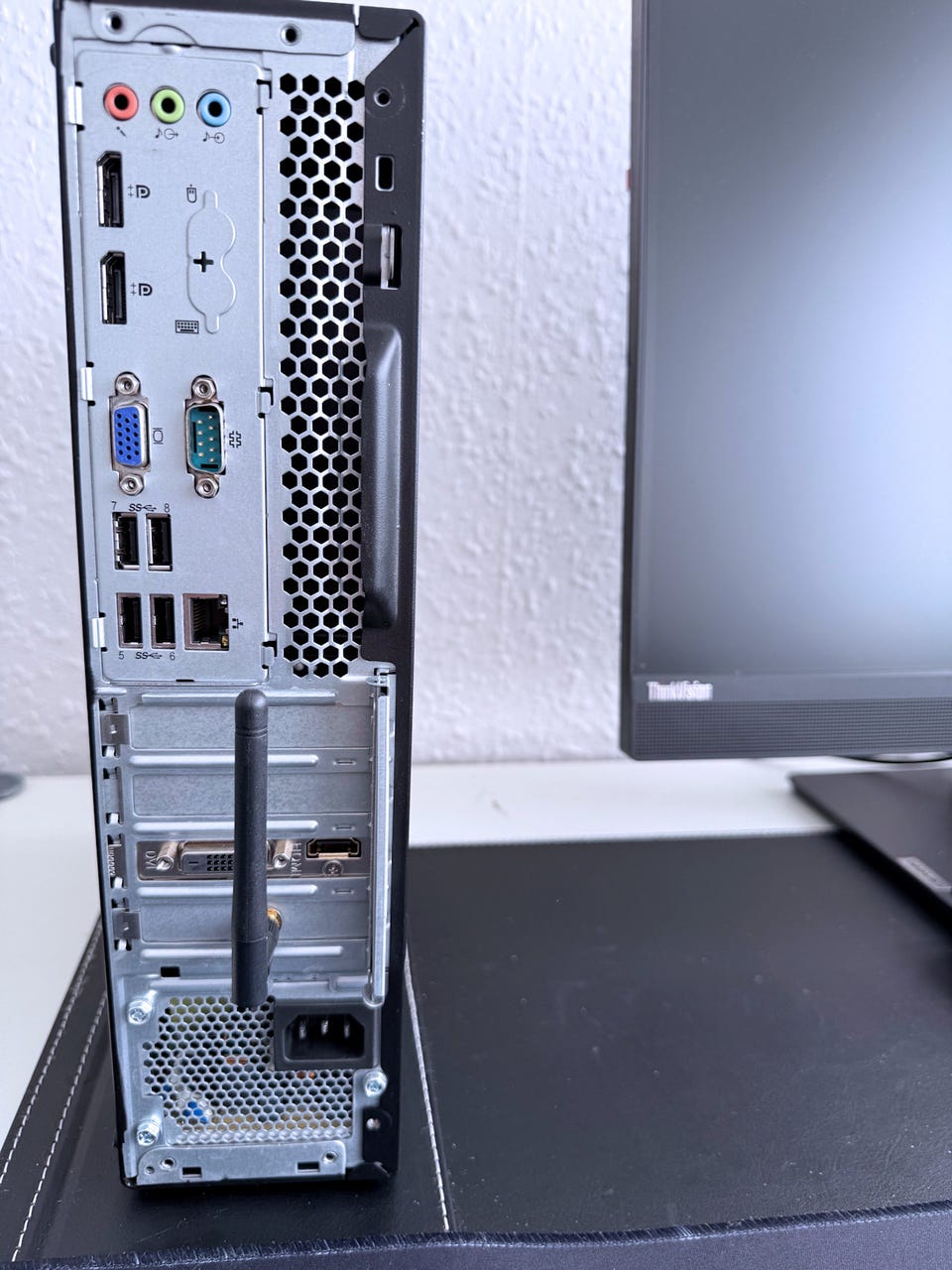 Lenovo ThinkCentre M910s SFF i7-7700, 16GB, SSD 512, MS-Office | DBA