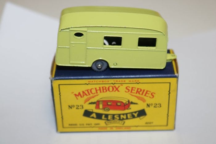 Matchbox 1:64 - Modelbil - Matchbox MB23b Berkeley Cavalier