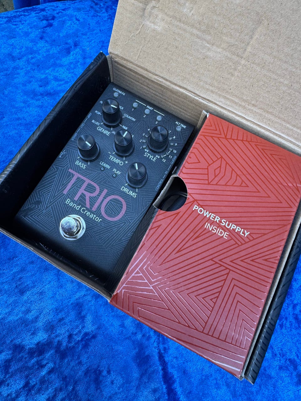 DigiTech TRIO Band Creator guitar pedal med FS3X footswitch | DBA