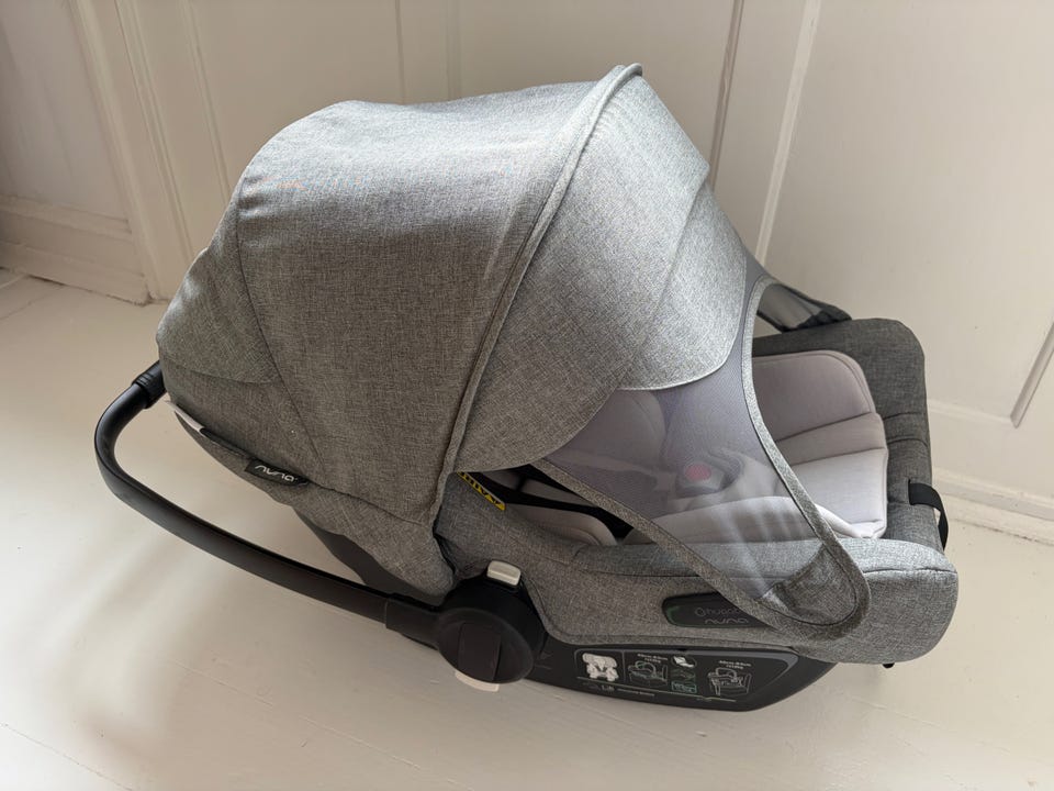 clikk stokke high chair 50lb Color:Asphalt Grey Light Heather/Black it fits effortlessly into Nepali Mountaineers Achieve Historic