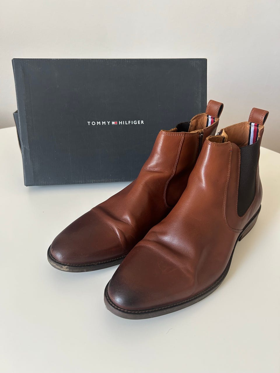 Tommy Hilfiger, Tommy Hilfiger Essential Leather Chelsea Boots (Winther Cognac)