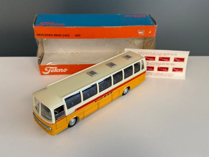 Tekno 1:43 - Modelbus - Mercedes Benz 0302 Ref 950 - Smuk