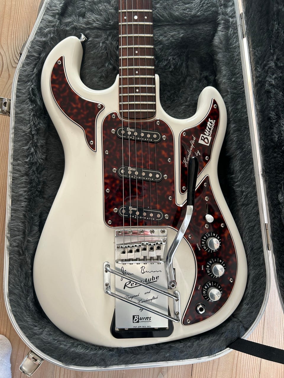 Burns London Legend Deluxe elektrisk guitar hvid | DBA