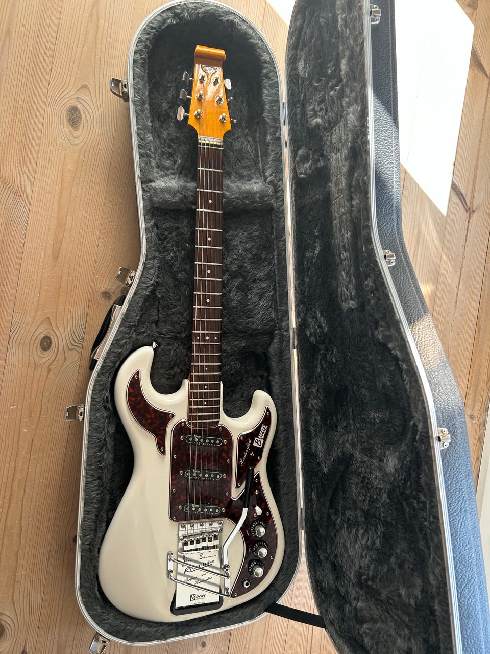 ギター Burns London Deluxe Burns London Legend Deluxe elektrisk guitar hvid | DBA