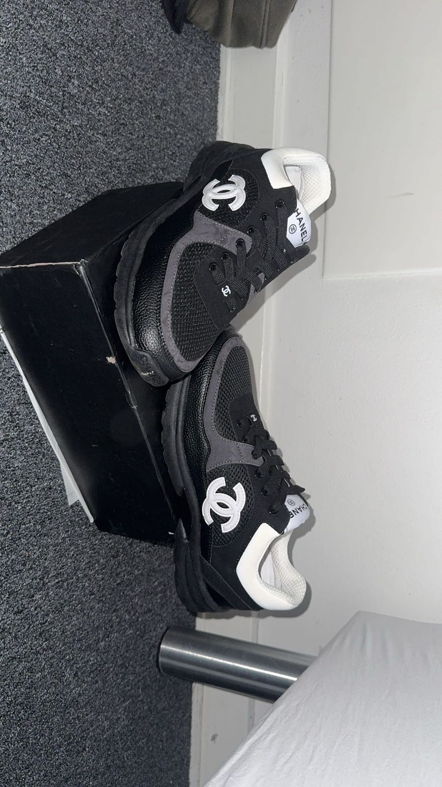 Chanel, Chanel sneaker