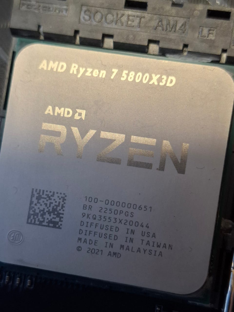 AMD Ryzen 7 5800X3D + Gigabyte B550 Aorus Elite V2 + HyperX RAM | DBA