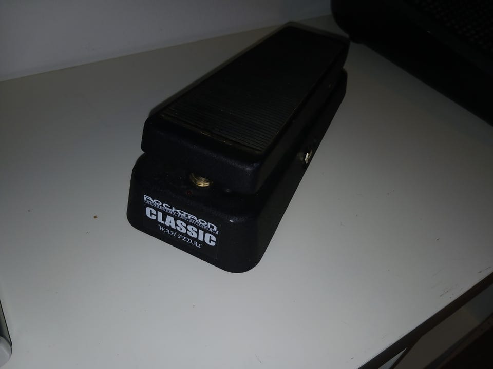 Rocktron wah pedal | DBA