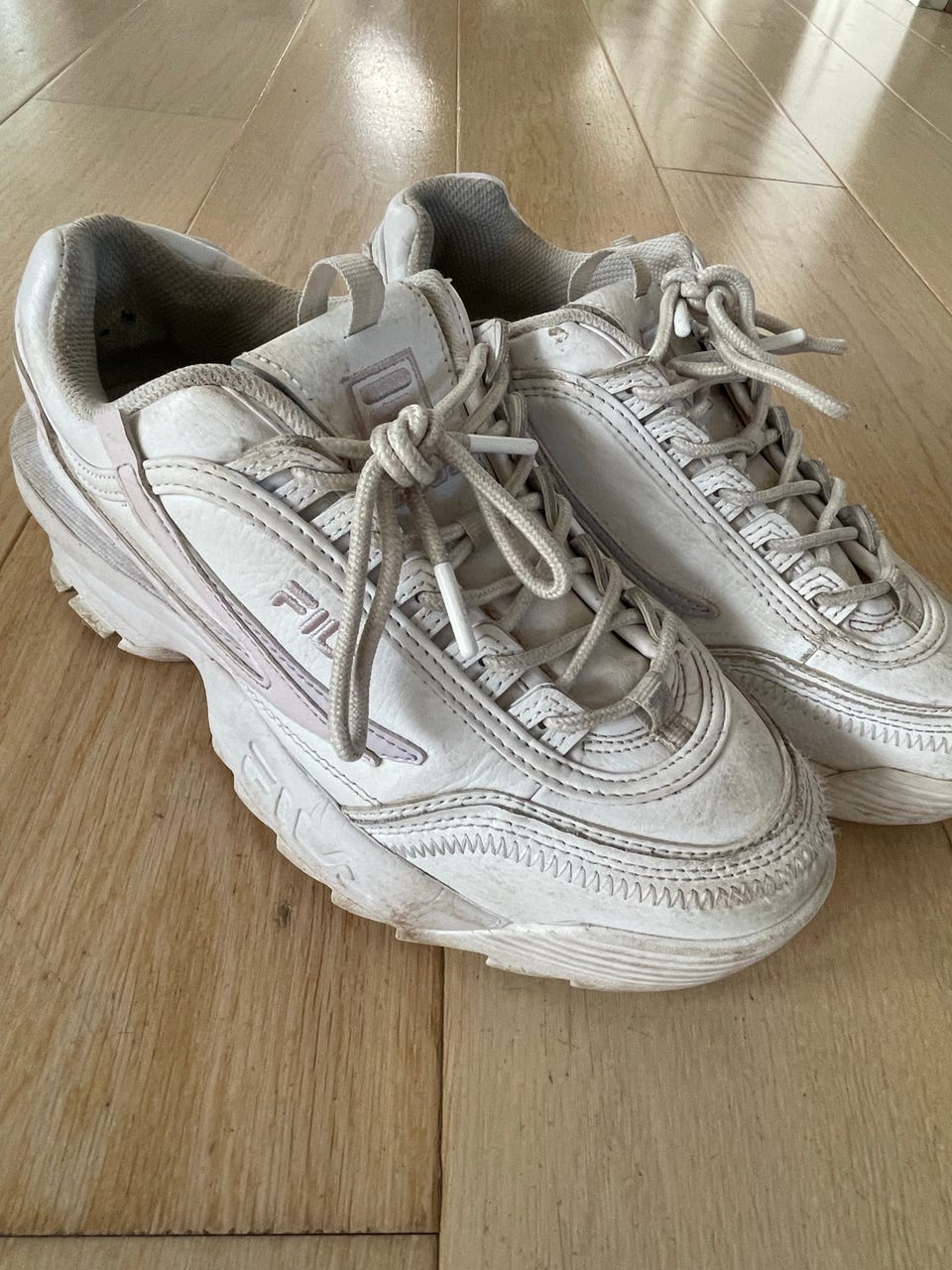 Fila, Hvide sneakers fra Fila str 39,5