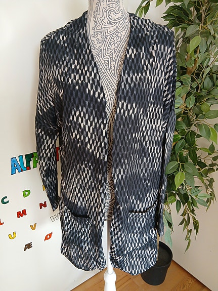 Product image 1 of 8