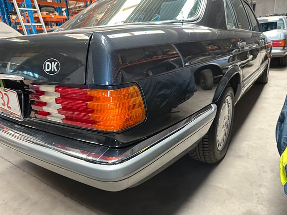 Mercedes-Benz 300 Sel 1988 photo 4