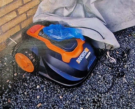 Product image 1 of 2