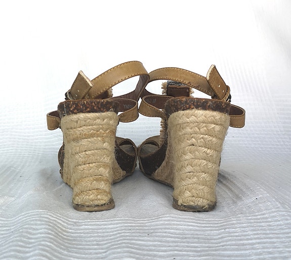 Product image 16 of 19