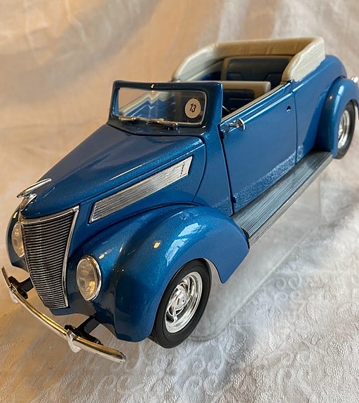 Product image 2 of 8