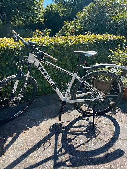 Product image 1 of 8