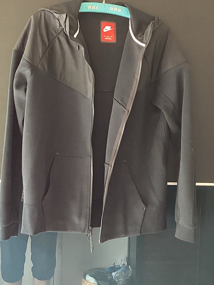 Product image 1 of 9