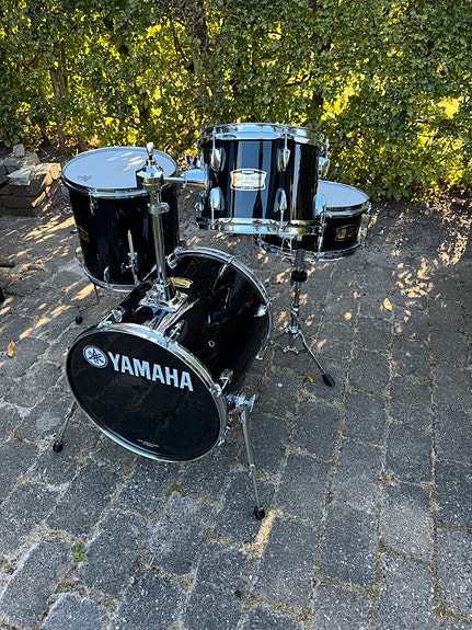 Product image 1 of 3