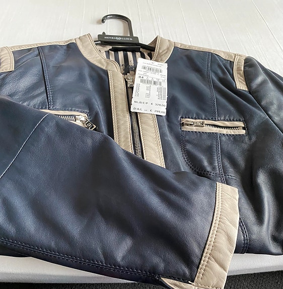 Product image 12 of 16