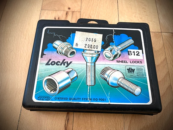 Product image 2 of 9