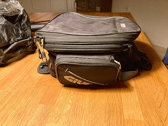 Product image 1 of 3