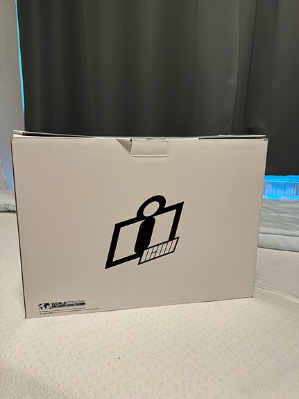 Product image 2 of 8