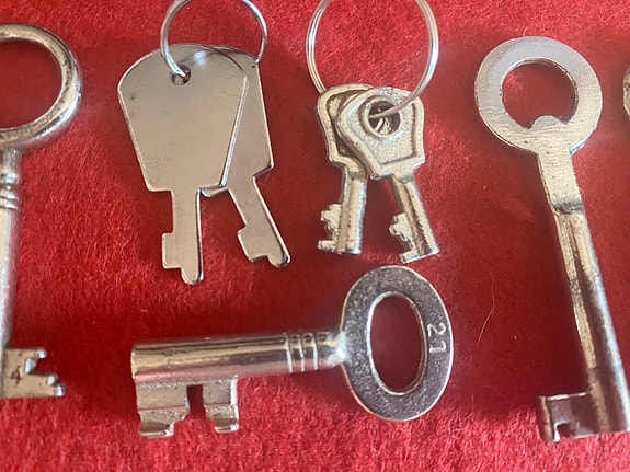 Product image 7 of 8