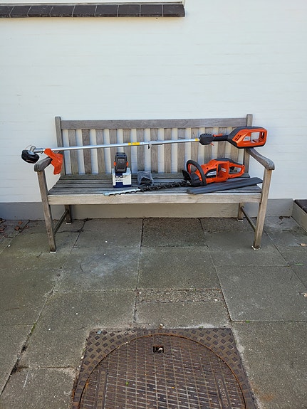 Product image 1 of 4