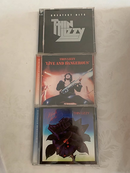 Product image 1 of 2