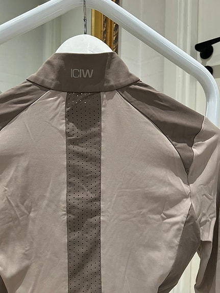 Product image 11 of 13