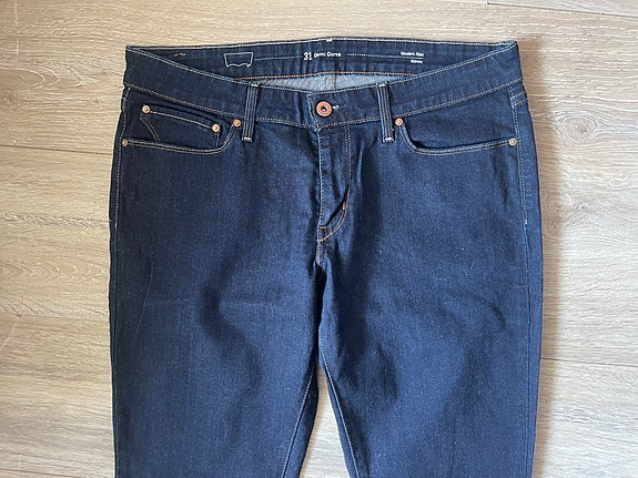 Product image 12 of 17