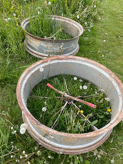 Product image 1 of 2