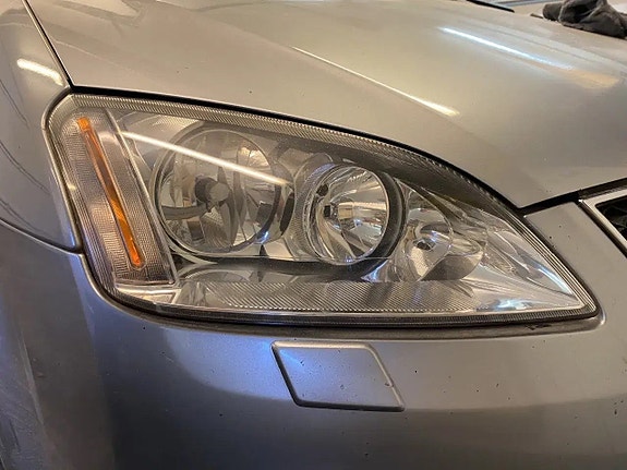 Product image 1 of 8