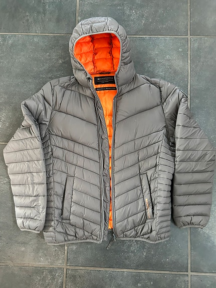 Product image 1 of 5