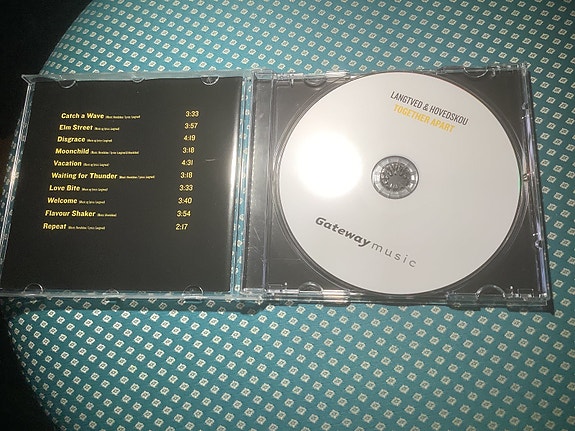 Product image 3 of 3