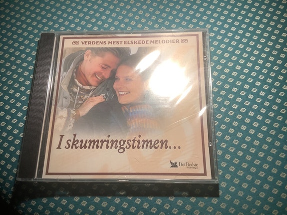 Product image 1 of 2