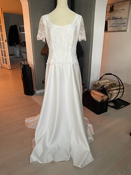 Product image 1 of 7