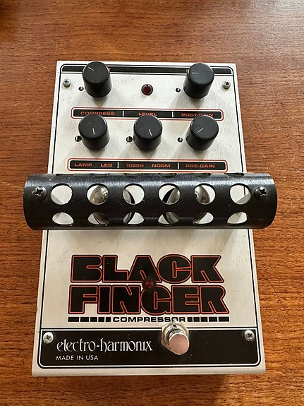 Electro-Harmonix Black Finger Optical Tube Compres, Electro