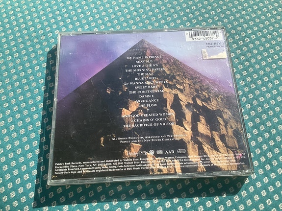 Product image 2 of 3