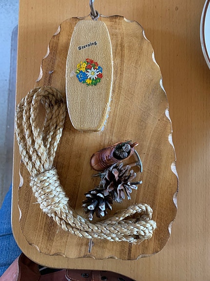 Product image 1 of 2