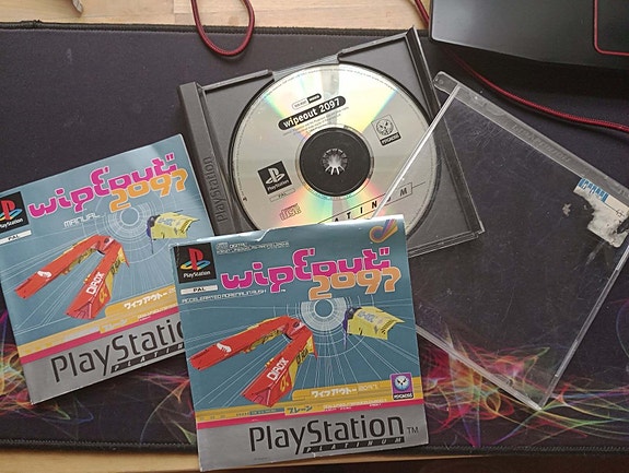 Product image 1 of 5