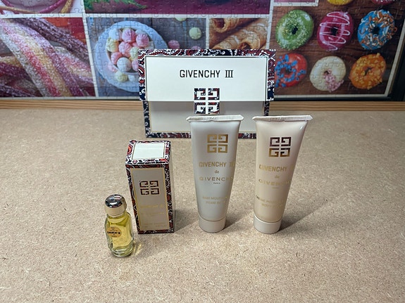 Product image 1 of 3