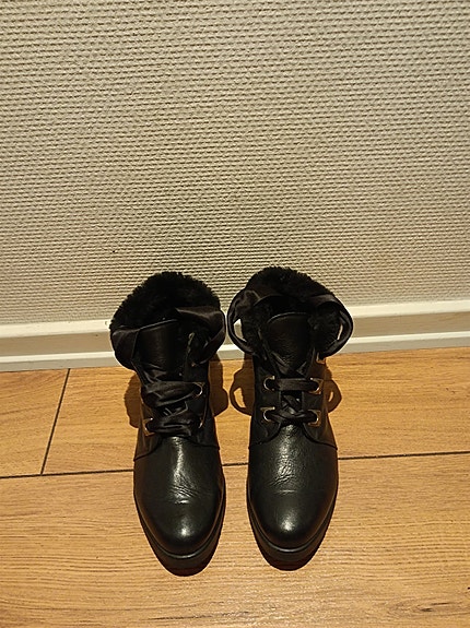 Product image 1 of 4